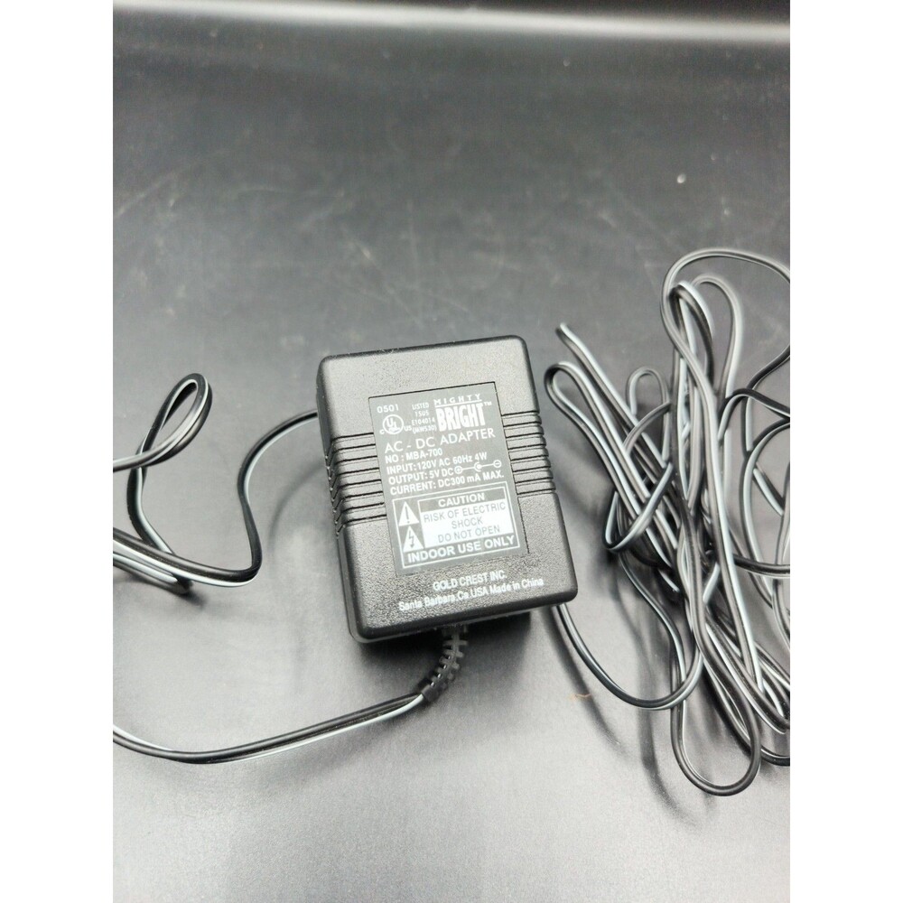 Mighty Bright AC-DC Adapter Model MBA-700 5V DC DC 300